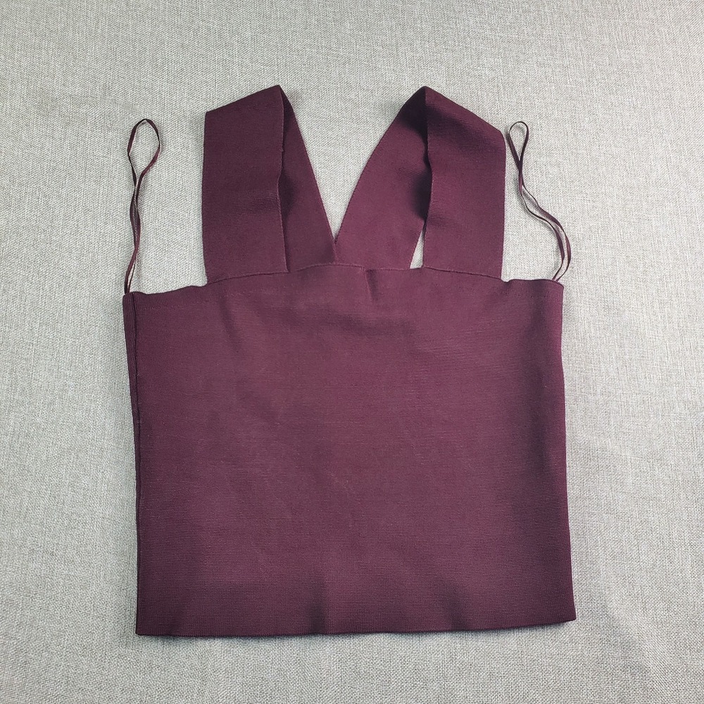 ALC Cropped Sleeveless Tank Womens Small Burgundy Square Neck Button Rayon Blend